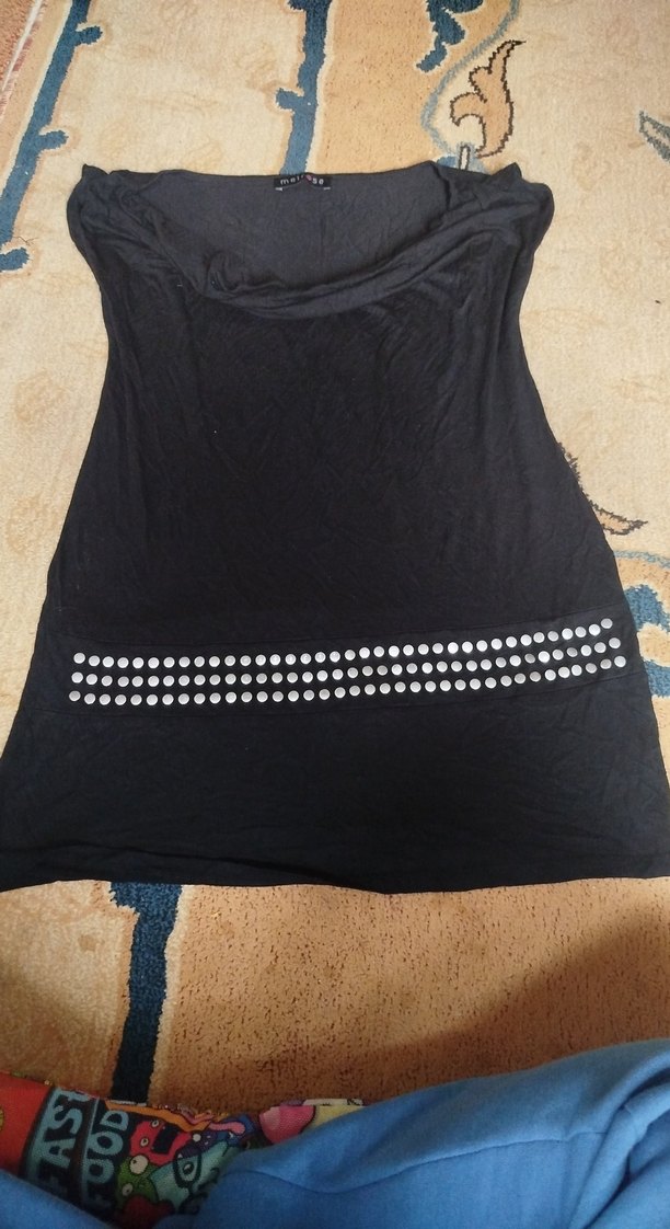 Siyah Düğmeli Uzun tişort  Eteği - Görsel 5