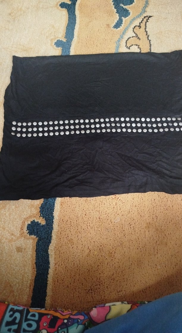 Siyah Düğmeli Uzun tişort  Eteği - Görsel 2