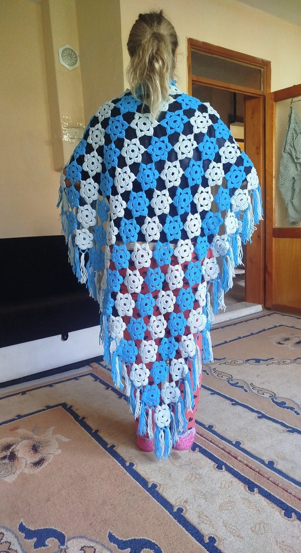 Dantel Detaylı Mavi Kadın Örgü Şal - Görsel 2