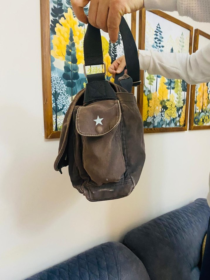 Converse Kahverengi Baskılı Buckle Askılı Erkek Çantası - Görsel 2