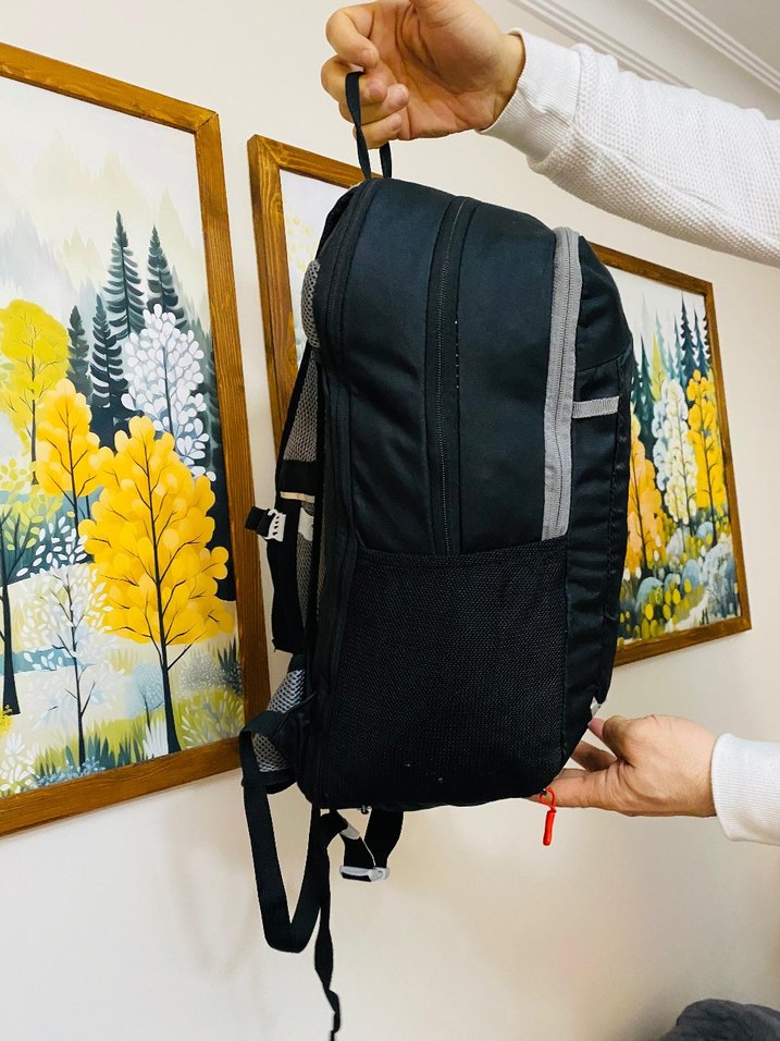 CRIVIT Siyah Gri Fermuarlı Sırt Çantası - Görsel 2