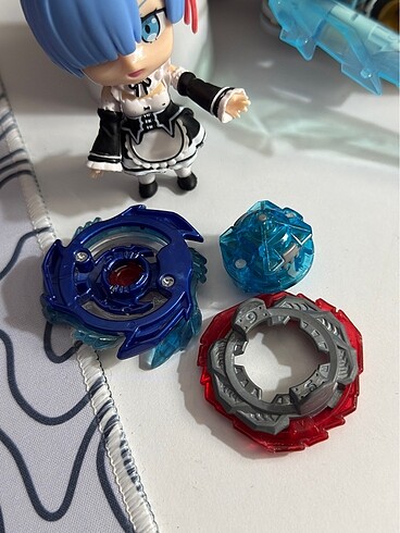  Beden Beyblade burst