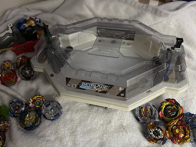 Beyblade burst stadium saha