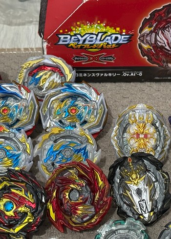 Beden Renk Beyblade Burst