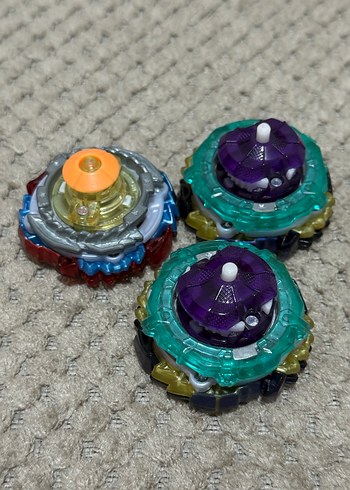Beyblade burst