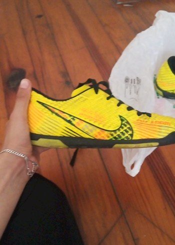 Nike Erkek Sarı Futbol Ayakkabısı