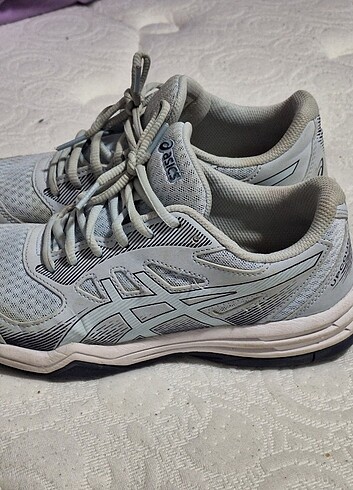 38 Beden asics voleybol ayakkabisi