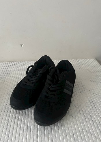 Siyah Bağcıklı Kadın Spor Ayakkabı - Görsel 4