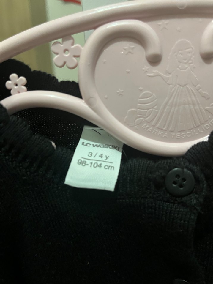 Kız Çocuk Siyah Düğmeli İnce Hırka - Görsel 3