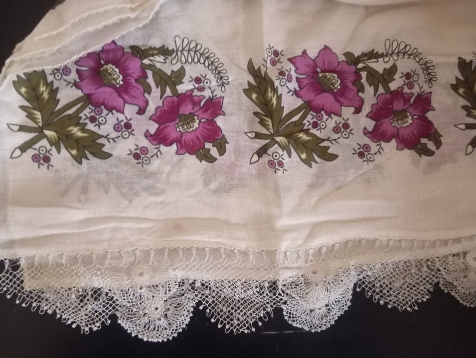 Dantel Kenarlı Vintage Kadın Şal - Görsel 2