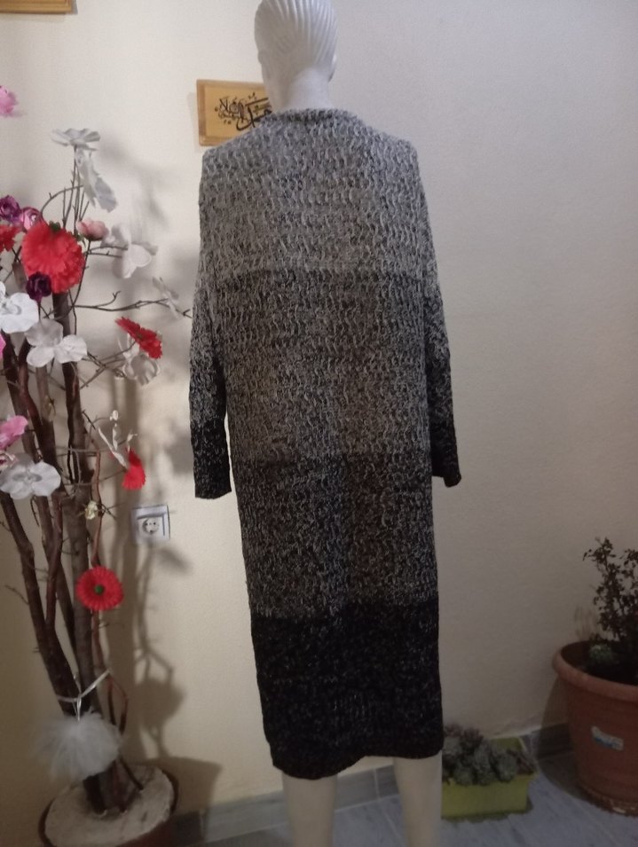 Gri Uzun Örgü Kadın Hırka - Görsel 4