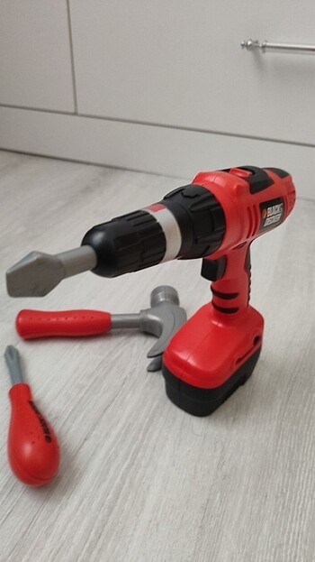  Beden Black Decker oyuncak matkap setı