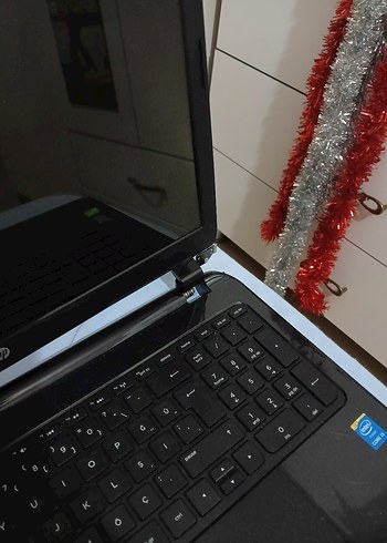 Siyah HP Dizüstü Bilgisayar - Görsel 3