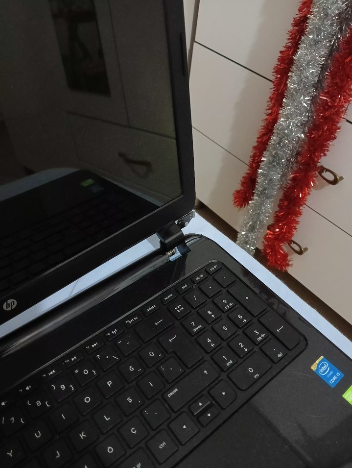 Siyah HP Dizüstü Bilgisayar - Görsel 3