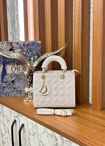 Dior çanta 