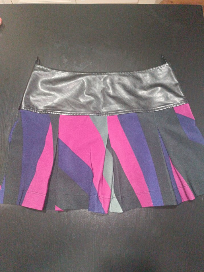 Mor ve Gri Çizgili Pileli Mini Etek - Görsel 2