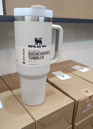 STANLEY TERMOS TÜM RENKLERİYLE STOKLAR YENİLENDİ