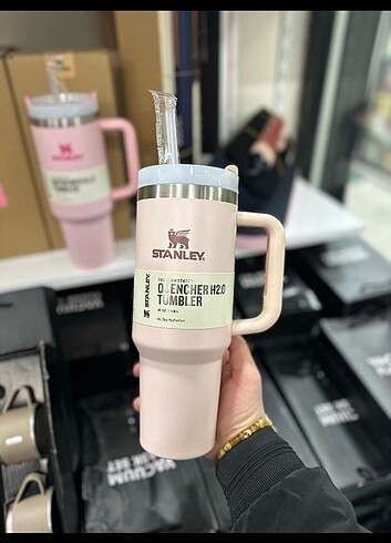 Diğer STANLEY TERMOS TÜM RENKLERİ SAYFAMDA MEVCUT