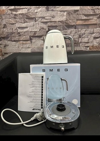 Smeg Beyaz ve Gri Su Isıtıcısı