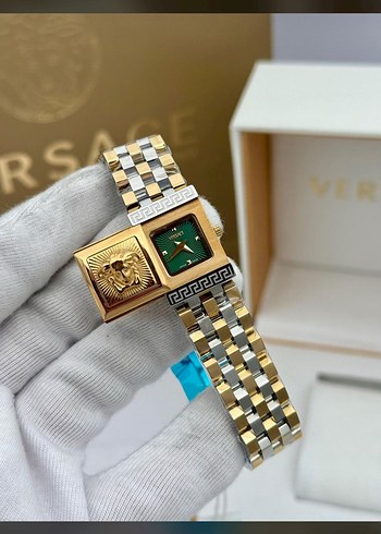 Versace Kadın Klasik Altın Renkli Kol Saati - Görsel 7