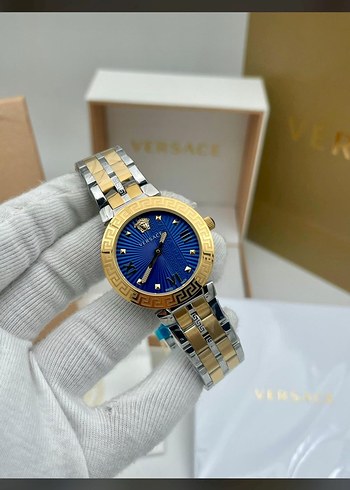 Versace Kadın Klasik Altın Renkli Kol Saati - Görsel 10