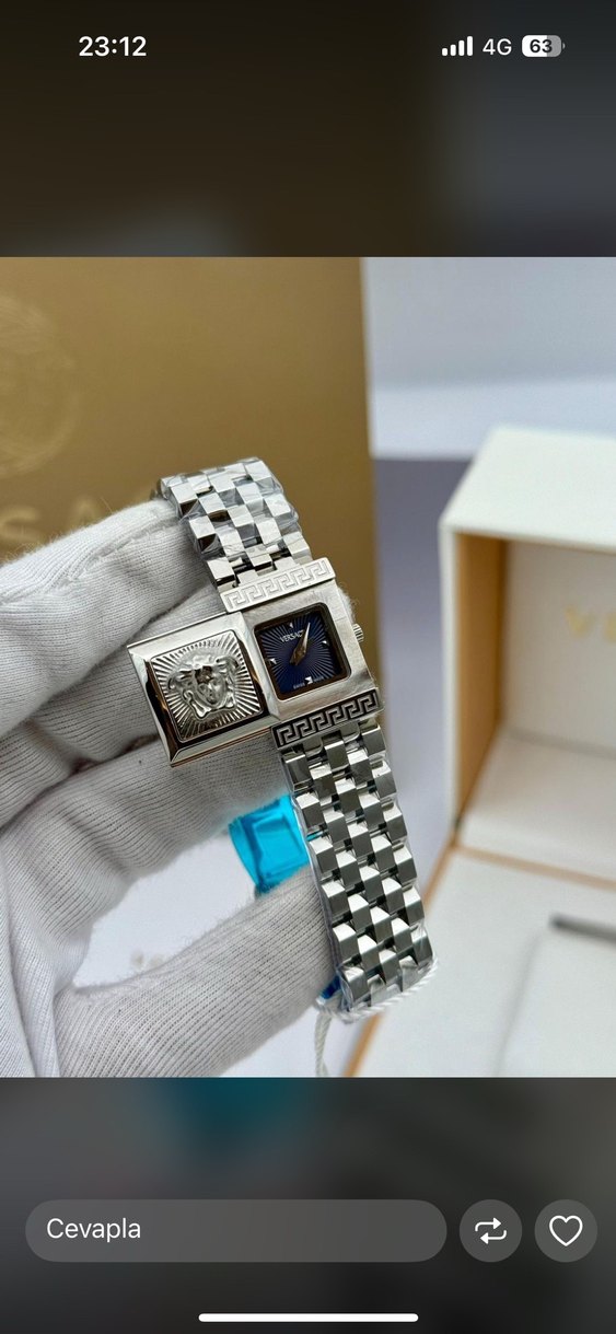 Versace Kadın Klasik Altın Renkli Kol Saati - Görsel 5