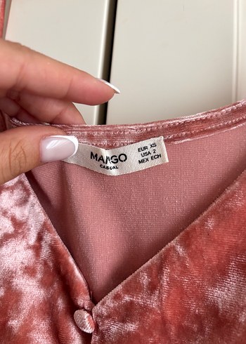 xs Beden Pembe Bağlamalı V Yakalı Düğmeli Atlet