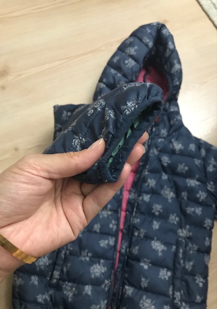 Kız Çocuk Lacivert Baskılı Kapüşonlu Mont - Görsel 2