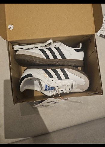 Etiketli Çocuk Beyaz Adidas Sneaker - Görsel 2