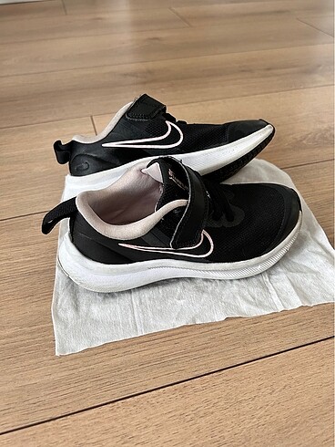 Nike Nike kız çocuk ayakkabısı