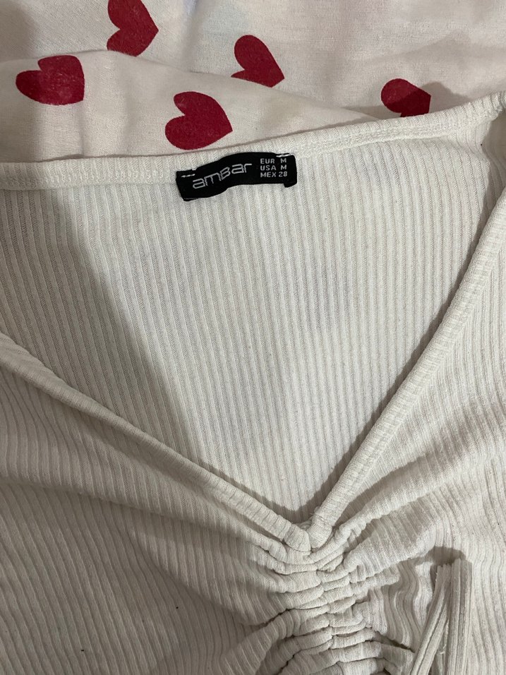 Beyaz Büzgülü V Yakalı Kadın Bluz - Görsel 3