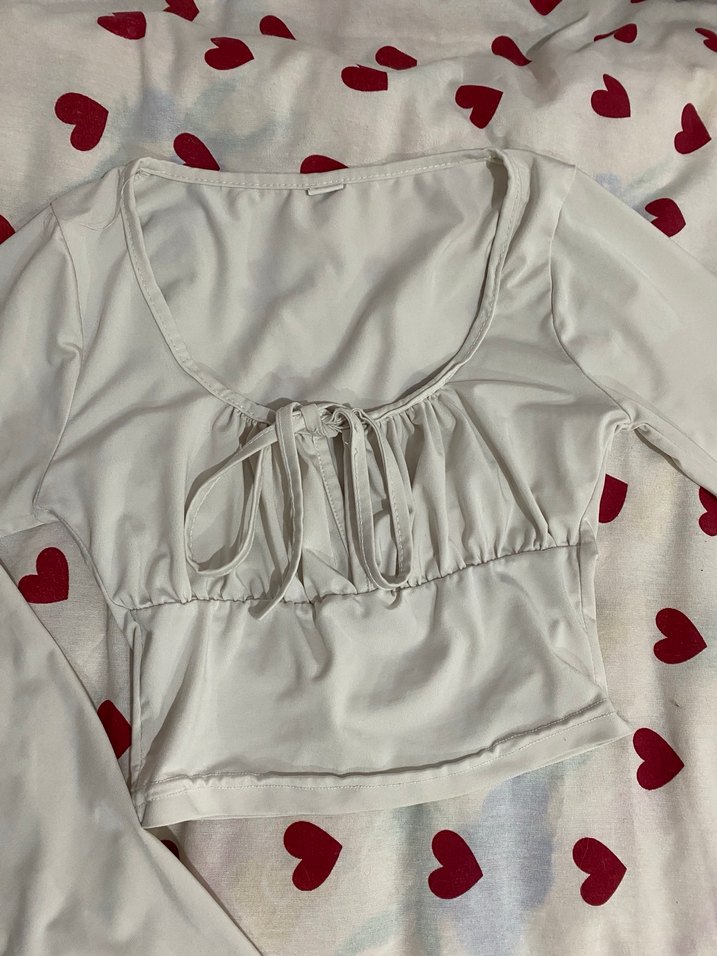 Dantel Detaylı Beyaz V Yakalı Kadın Bluz - Görsel 2