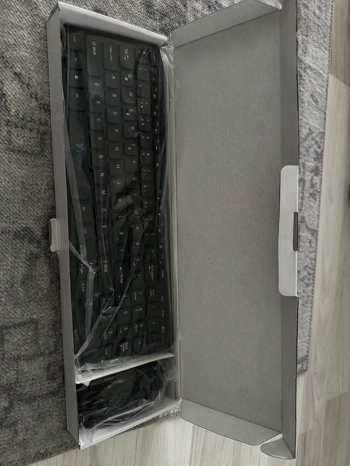 Yageo kablosuz klavye ve mouse seti - Görsel 2