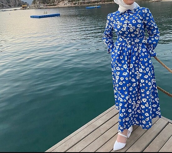 çiçekli elbise