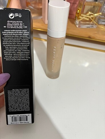 Fenty Beauty Fenty beauty fondöten