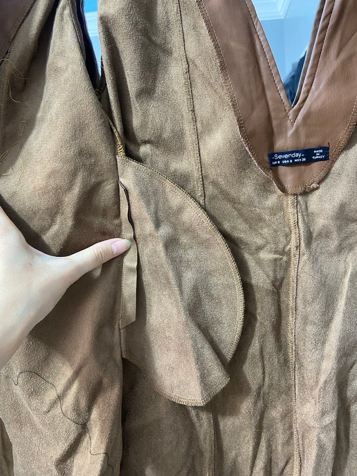 Düğmeli Kahverengi Deri Midi elbise - Görsel 3