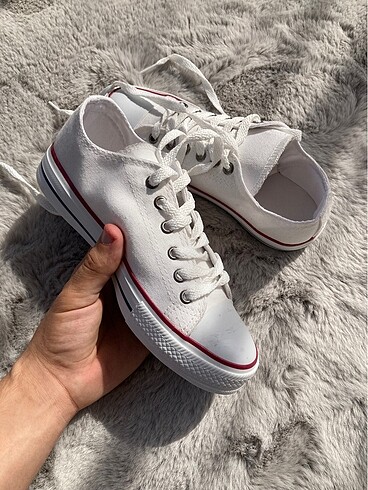 Kadın Converse