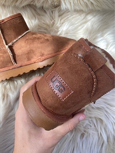 Ugg bot