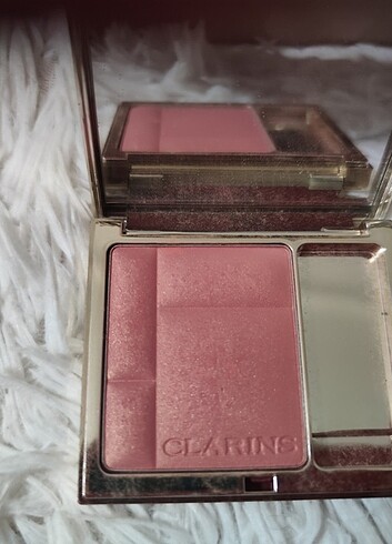 Clarins golden pink allik