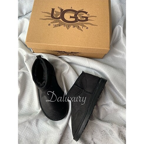 Ultra Mini Ugg