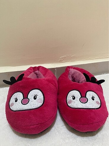 Kadın pembe renk panduf