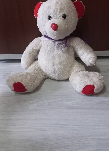 Temiz kullanilmis pelus oyuncak