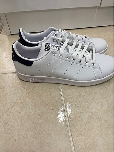 Adidas Sıfır ayakkabı