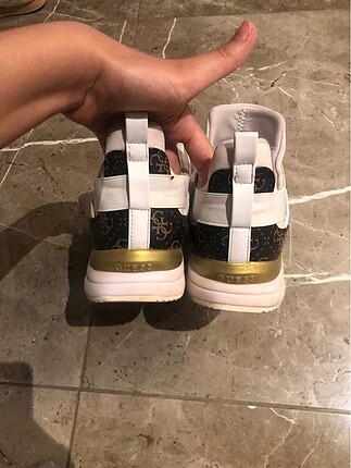39 Beden Guess ayakkabı