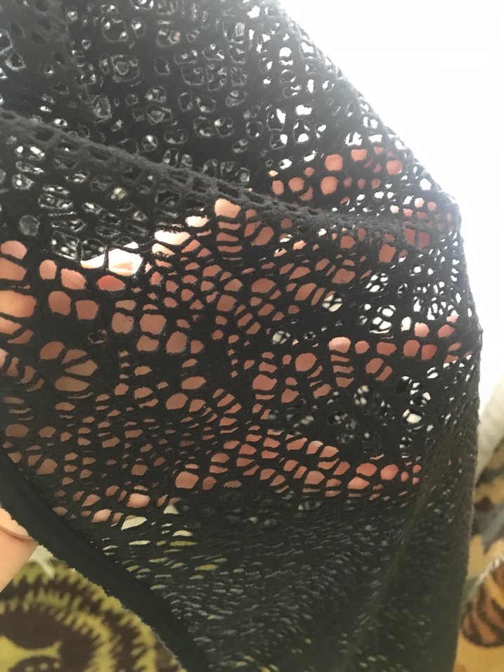 Uzun Siyah Delikli hırka - Görsel 2