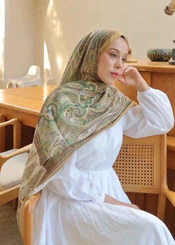 Bohem Tarzı Haki Drapeli Kadın Şal - Görsel 2