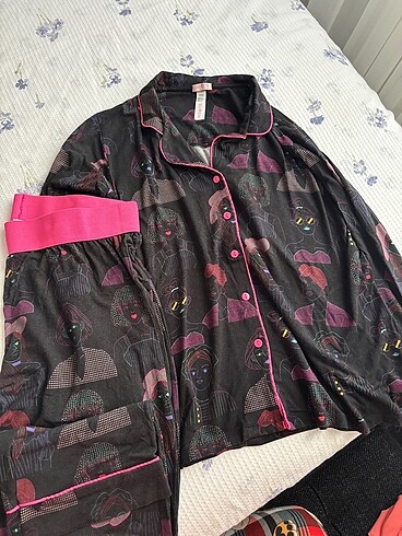 Suwen Suwen nostaljik pijama takımı