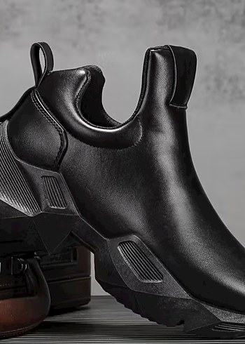 Siyah Erkek Bot - Görsel 3