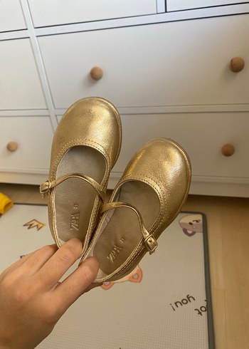 Zara Kız Çocuk Altın Renkli Tokalı Babet - Görsel 6