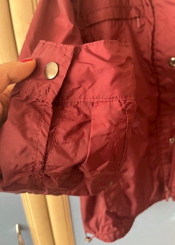 LC Waikiki yağmurluk - Görsel 4